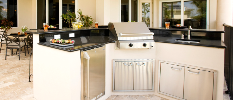 modern outdoor kitchen